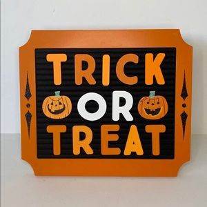 Hyde & Eek! Trick or Treat Letter Board